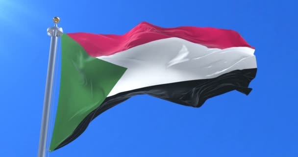 Sudan Fahne Weht Wind Langsam Blauem Himmel Schleife — Stockvideo