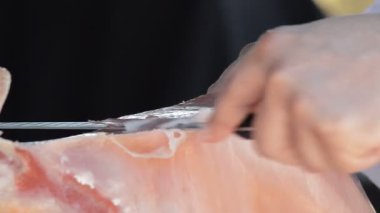 Ayrıntılı bir jambon bıçakla kesme İspanyol serrano ham gıda