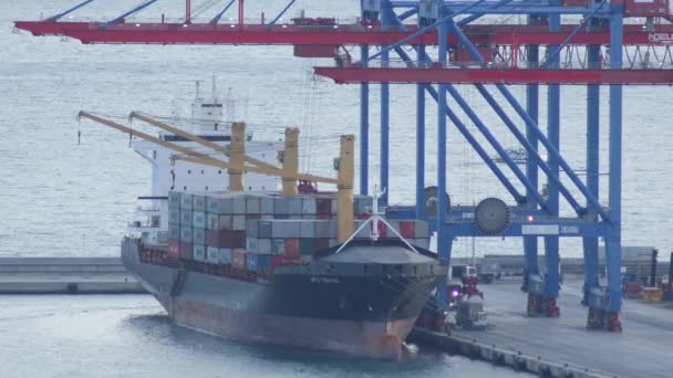 Grúas Puerto Cargando Contenedores Buque Carga Antes Navegar — Vídeo de stock