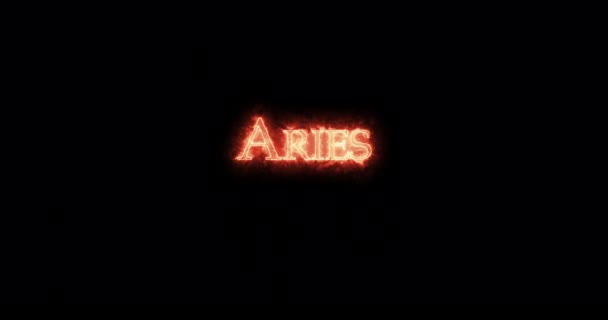 Signo Astrológico Aries Escrito Con Fuego Bucle — Vídeo de stock
