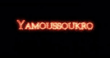 Yamoussoukro ateşle yazıldı. Döngü