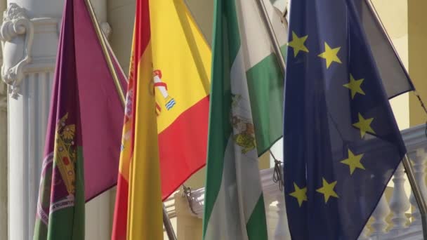 Vlaggen Van Europa Spanje Andalusië Malaga Hangend Het Stadhuis — Stockvideo