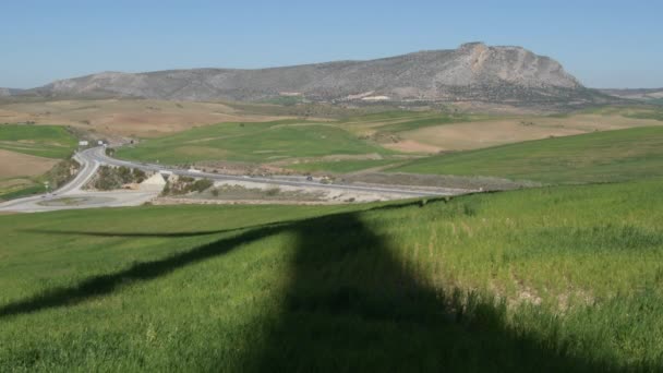 Sombra Turbina Eólica Energía Renovable Movimiento Campo — Vídeos de Stock