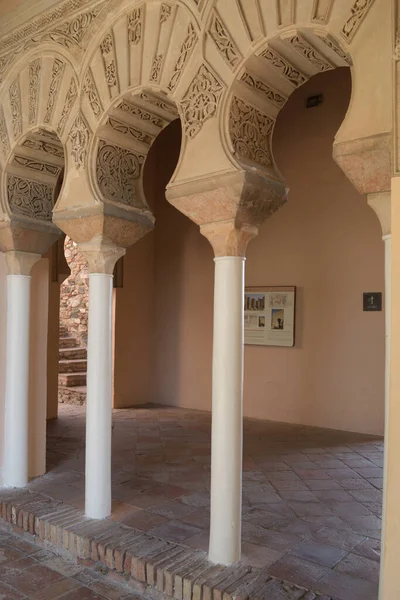 Antigua Puerta Con Arcos Columnas Nazaríes Palacio Musulmán Alcazaba España — Foto de Stock