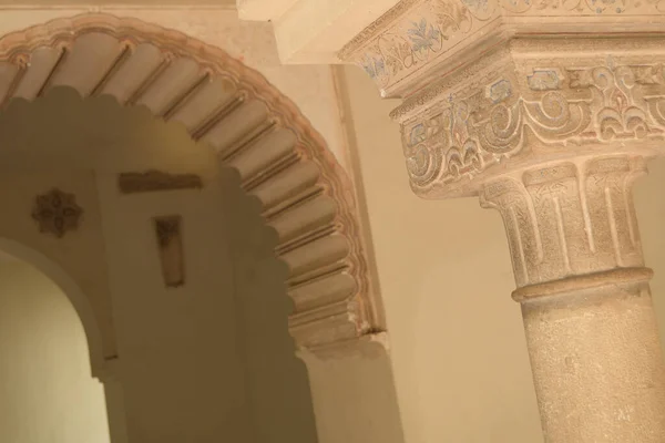 Columna Chapiter Arco Nazarí Palacio Alcazaba Málaga España — Foto de Stock