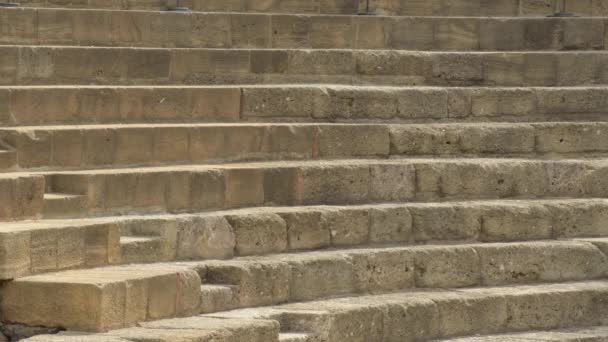西班牙马拉加一座古罗马剧场的阶梯石 — 图库视频影像
