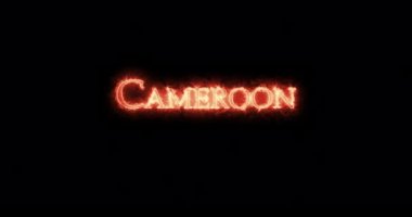 Ateşle yazılmış bir fotoğraf makinesi. Döngü