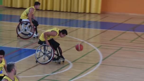 Jogo Ataque Uma Partida Basquete Cadeira Rodas — Vídeo de Stock