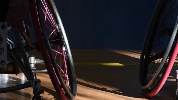 선수의 휠체어 — 비디오