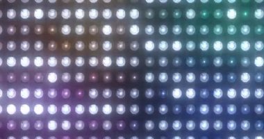 Ampullerdeki renkler yanıp sönüyor.