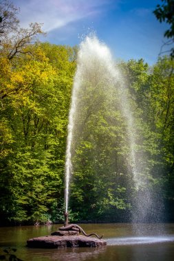 Yılan çeşme. Uman, Cherkasy Oblast, Ukrayna. Sofiyivka olduğunu