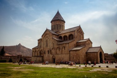 Mtsheta, Gürcistan'daki Svetitskhoveli Ortodoks katedrali. Kilise w