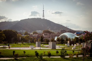 Park rike ve eski şehir, Tiflis, Gürcistan parçası
