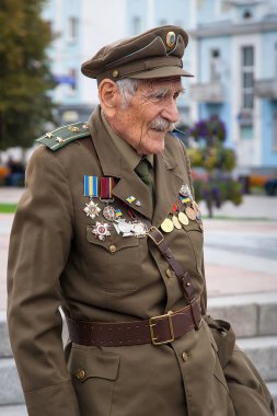 Rivne, Ukrayna - 14 Ekim 2012. Ukraynalı Insu emektar