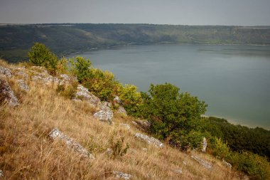 Doğa Manzaralı panorama görünümüne tepeden rezervuar Dnies üzerinde
