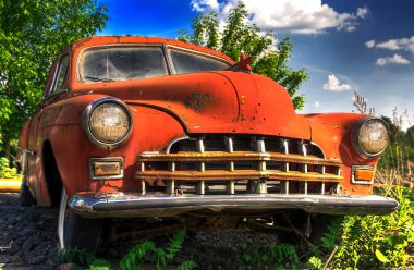 SSCB kez terk edilmiş eski Sovyet araba