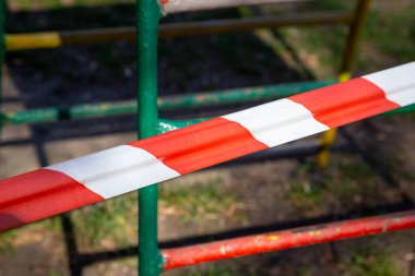 Karantina sırasında çocuklar için bir oyun alanı. Coronavirüs salgını.