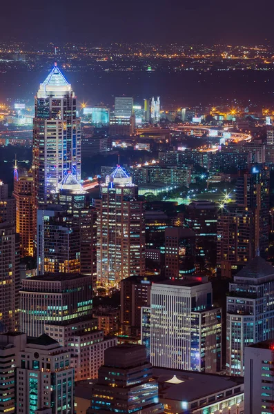 Vue du dessus de Bangkok pendant au crépuscule — Photo