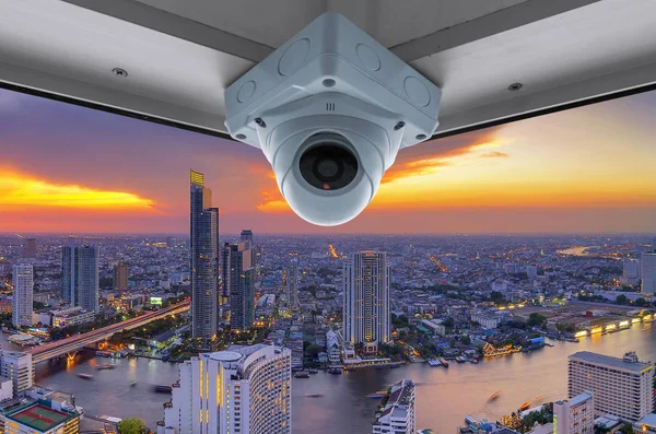 Security cameras on a balcony high building. — Stock Photo, Image