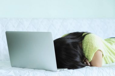 Asyalı kadınlar hayal kırıklığına uğramış surat