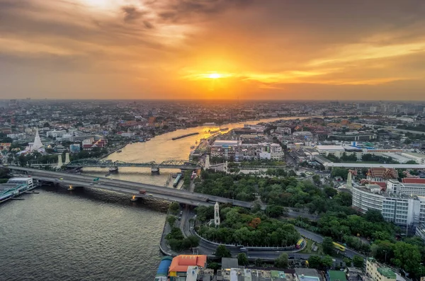 Pont Phra Phuttha Yodfa — Photo