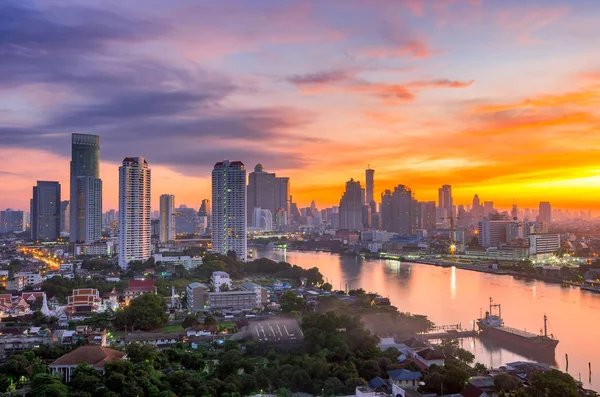 Bangkok şehir güzel gündoğumu. — Stok fotoğraf