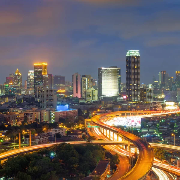 Bangkok city view med motortrafikled. — Stockfoto