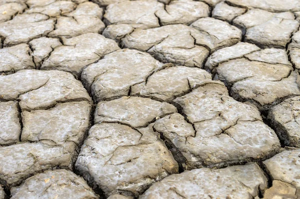 Gebarsten droge grond — Stockfoto