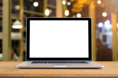  Masada boş ekran olan dizüstü bilgisayar 