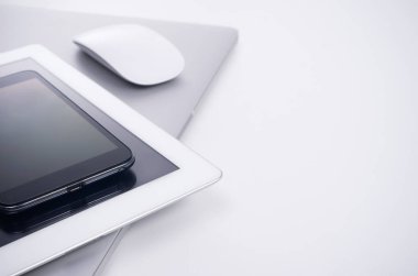 Tablet pc ve dizüstü fare ile telefon