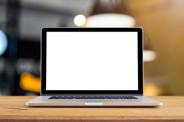  Masada boş ekran olan dizüstü bilgisayar 