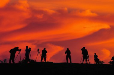  güneş doğarken fotoğrafları yapma fotoğrafçılar