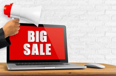 Büyük satış yazıt ekran laptop