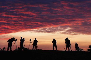  güneş doğarken fotoğrafları yapma fotoğrafçılar