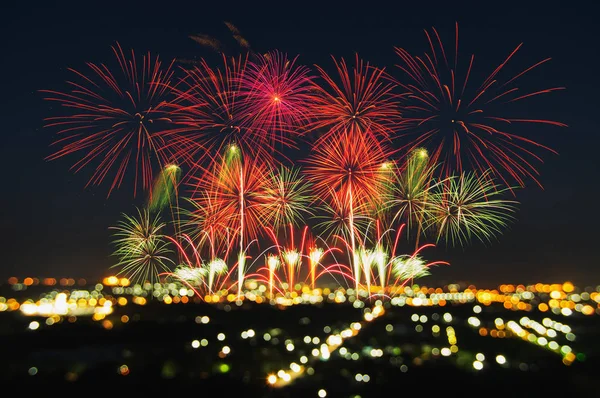 Gyönyörű tűzijáték ünnep — Stock Fotó