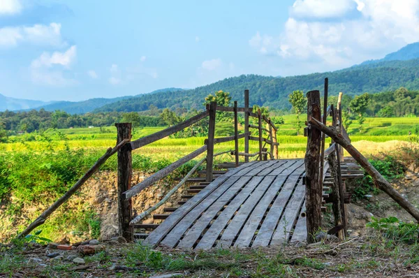 Starý dřevěný most — Stock fotografie