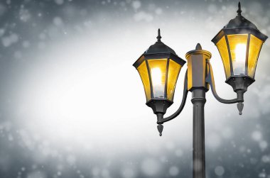 Geleneksel eski sokak lambası