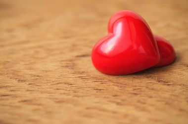 Dekoratif kırmızı kalp