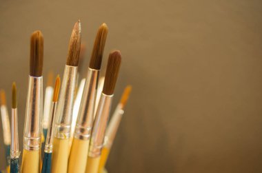 Yeni Boya fırçaları