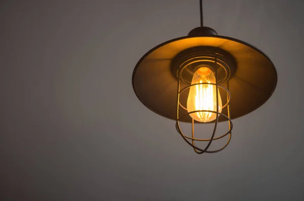 Vintage metalik lamba — Stok fotoğraf