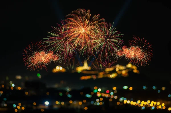 Beau feu d'artifice pour la célébration — Photo