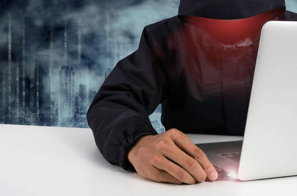 Hacker stelen van gegevens van de computer — Stockfoto