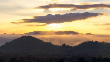 Hava manzarası, sabah manzarasının panoramik görüntüsü..