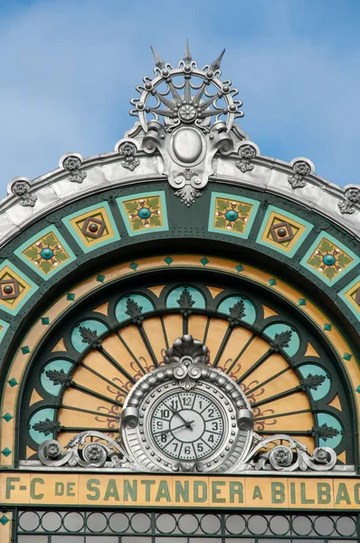 Close Art Nouveau Style Train Station Bilbao — 스톡 사진