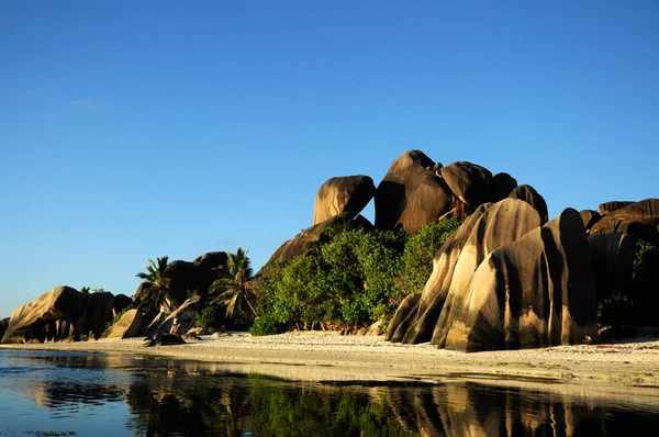 塞舌尔拉迪古岛Anse Argent有花岗岩的Idyllic海滩 — 图库照片