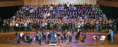 Koro 400 kişi, buz Convention Center şarkı şarkıları, 4 Ocak 2018, Krakow Polonya, gerçekleştirmek hazırlanıyor, 