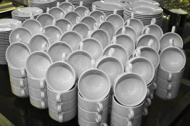 Sıcak kahve, çay, kafe ya da çay odası için hazır fincanlar. ... 