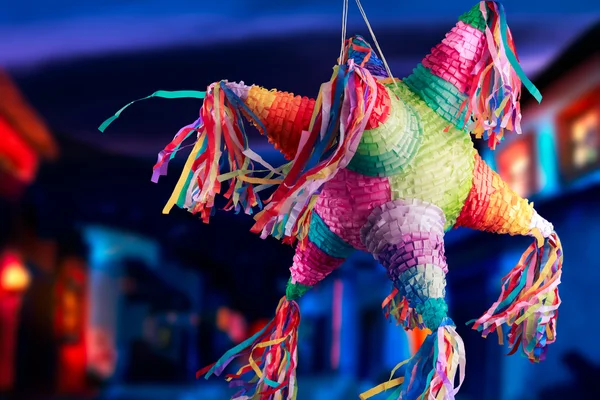 Pinata mexicaine colorée — Photo