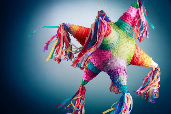 Барвисті мексиканські pinata — стокове фото