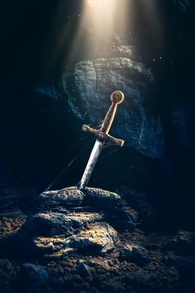 Svärdet i stenen excalibur — Stockfoto